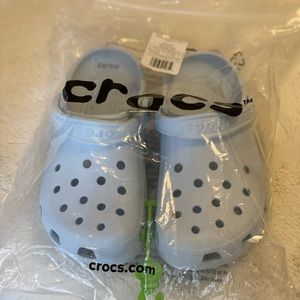 🌨 Baby blue crocs in size 7! 🌨